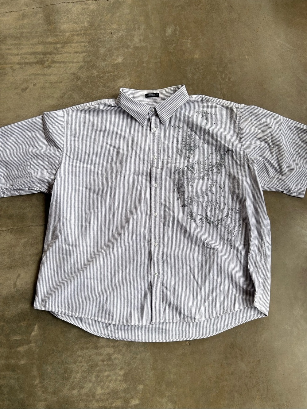 Michael Brandon Y2K Short-Sleeve Button-Down in White and Blue Pinstripe